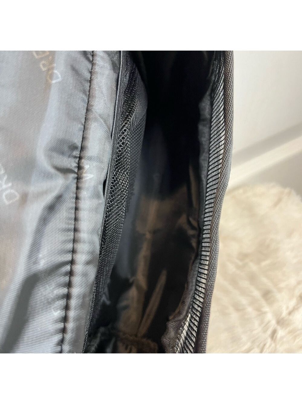 OUTGRAND HANGING MAKEUP BAG. WATERPROOF. NEW 3 - Picture 13 of 14